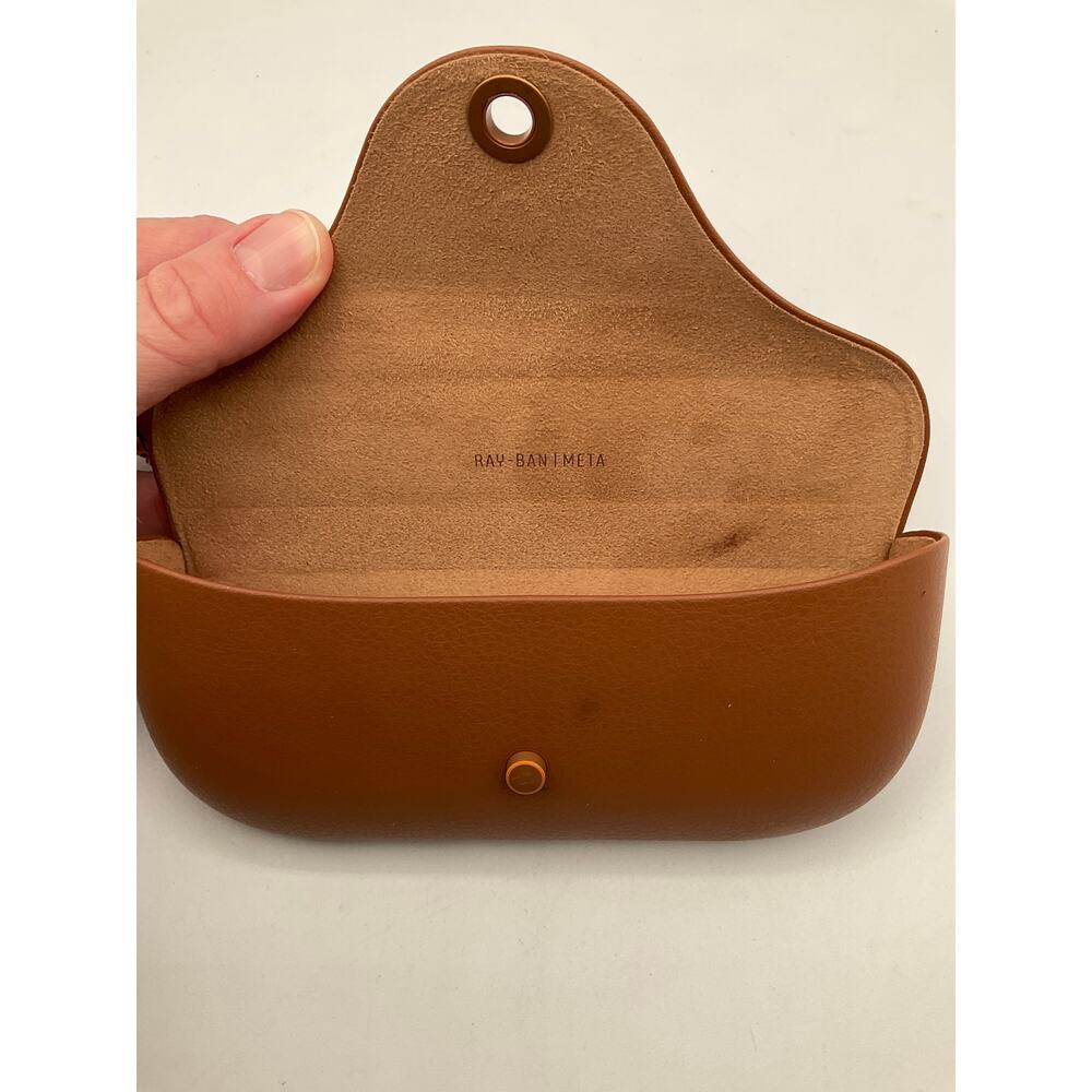 Pre-Owned Ray-Ban Meta Smart Glasses Charging Case- Brown - Picture 4 of 7